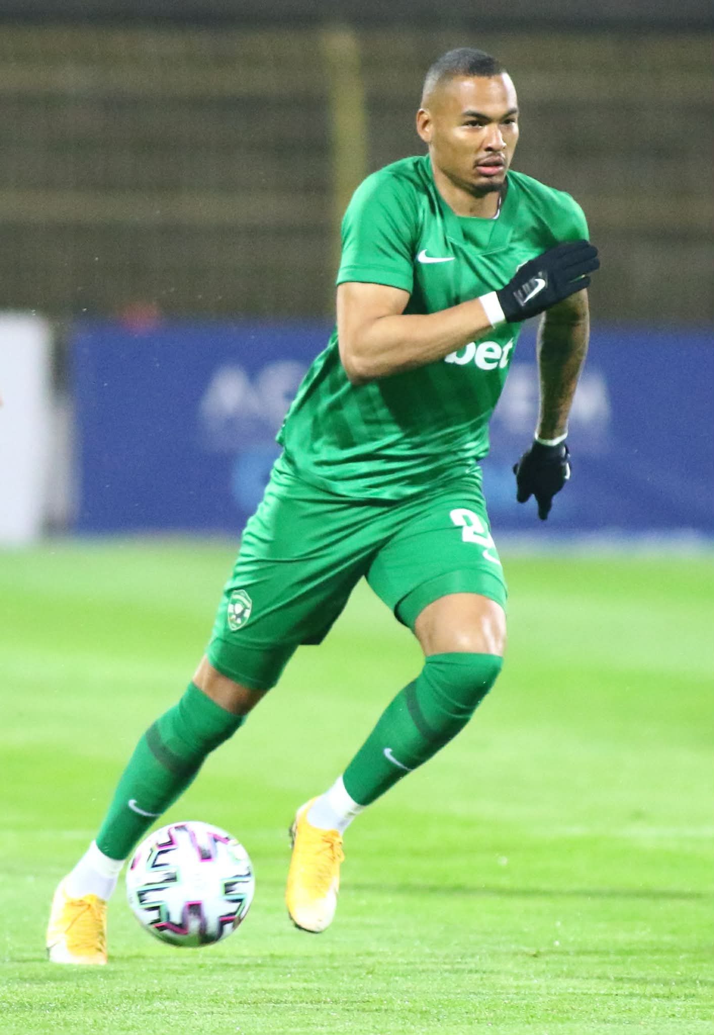 Olivier Verdon brille en Europa League : le défenseur béninois au cœur du parcours de Ludogorets