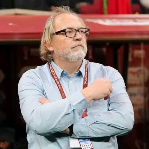 Mali : le ministère des Sports réclame le départ de Tom Saintfiet