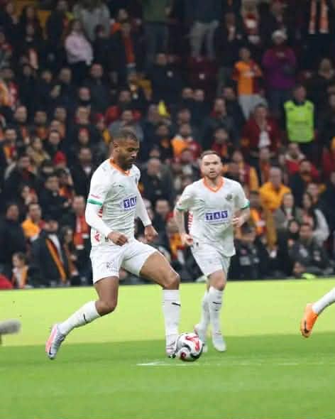 Steve Mounié, le prêt qui change tout !