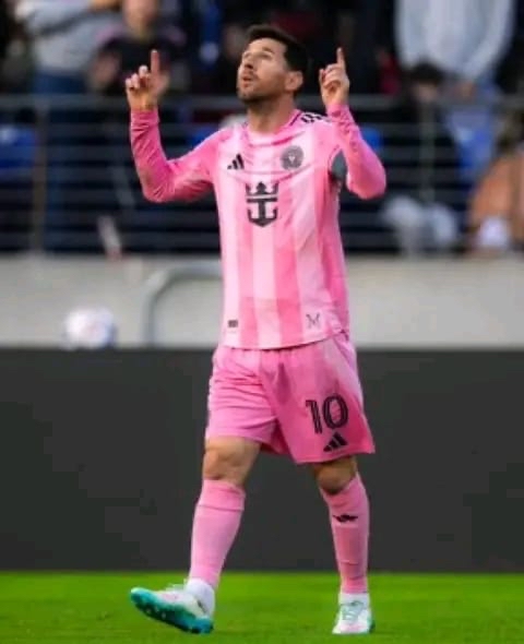 MESSI FRAPPE FORT : 900 BUTS ET UN NOUVEAU RECORD HISTORIQUE !
