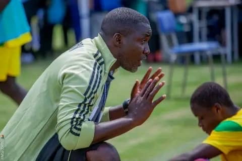 Séverin Rhino Danha l&rsquo;architecte du football scolaire béninois