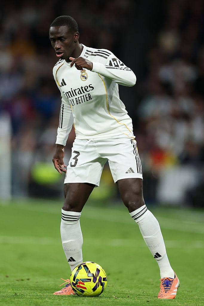 Real Madrid : Ferland Mendy poussé vers la sortie