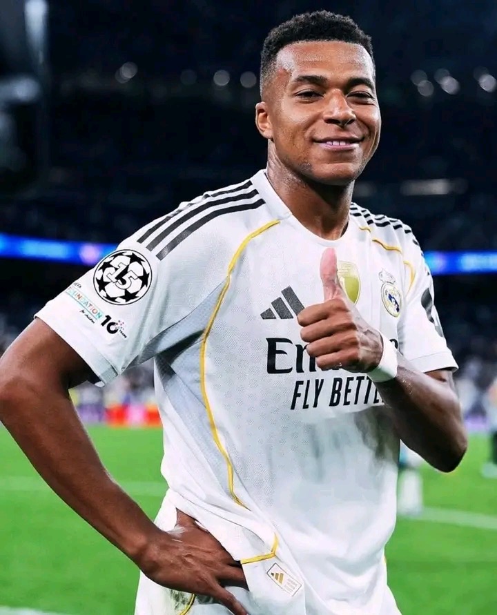 KYLIAN MBAPPÉ CONTINUE D’ÉCRIRE SA PROPRE LEGENDE