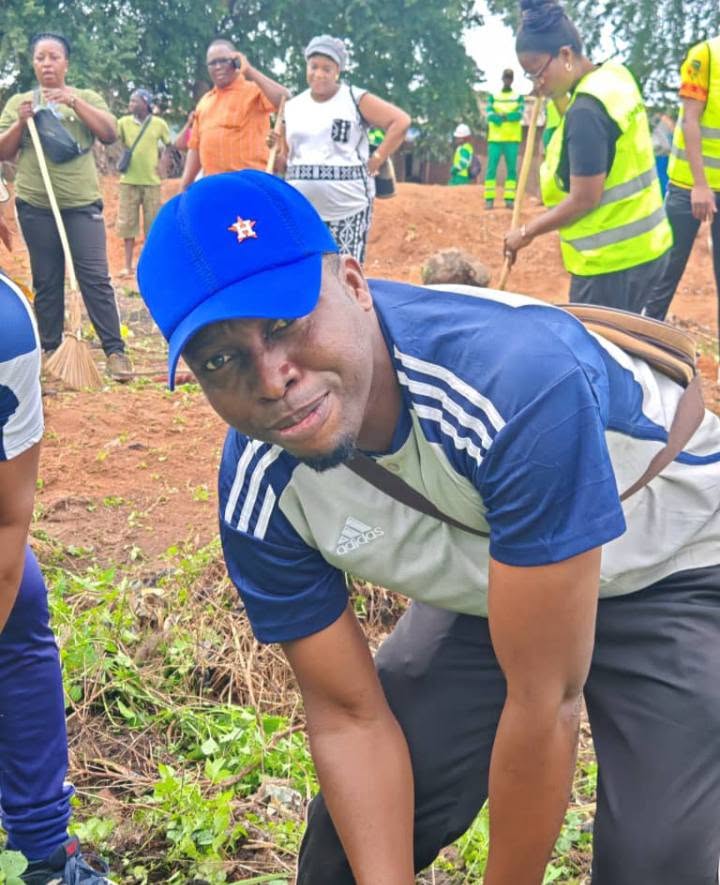 Commune d’Abomey-Calavi : Le Conseiller Fidèle HOUINSOU mobilise le monde sportif et les acteurs locaux pour une opération ville propre